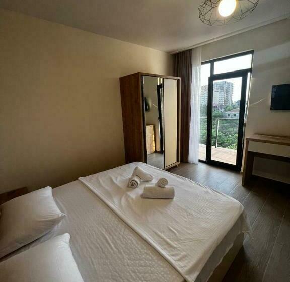 Heart Hotel Gonio