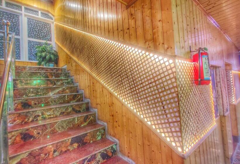 فندق Nissar
