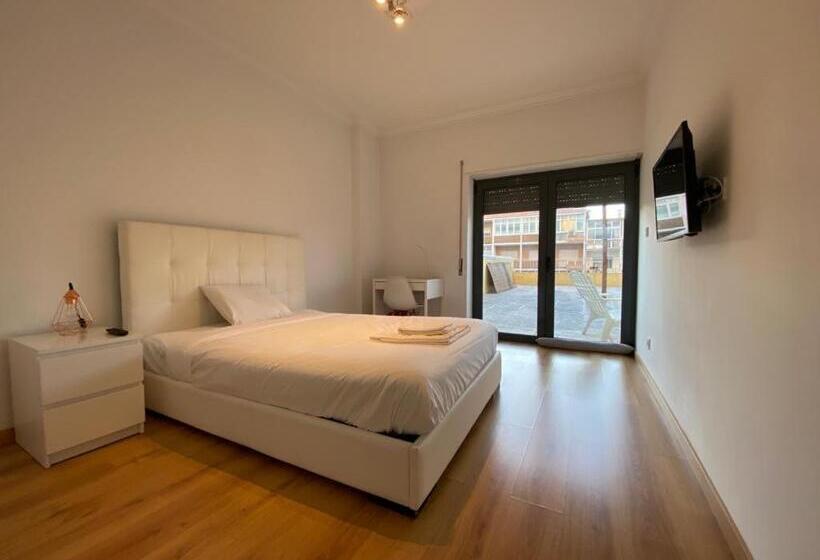 بنسيون Bedrooms With Private Bathroom In Modern Guest House