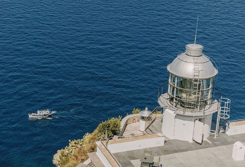 منتجع Faro Punta Imperatore