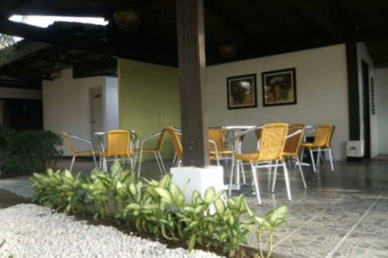 호텔 Fern Garden Suites