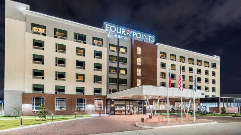 בית מלון כפרי Four Points By Sheraton Houston Energy Corridor