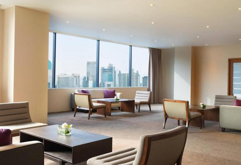 בית מלון כפרי Four Points By Sheraton Jakarta Thamrin