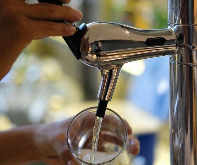 בית מלון כפרי Four Points By Sheraton Jakarta Thamrin