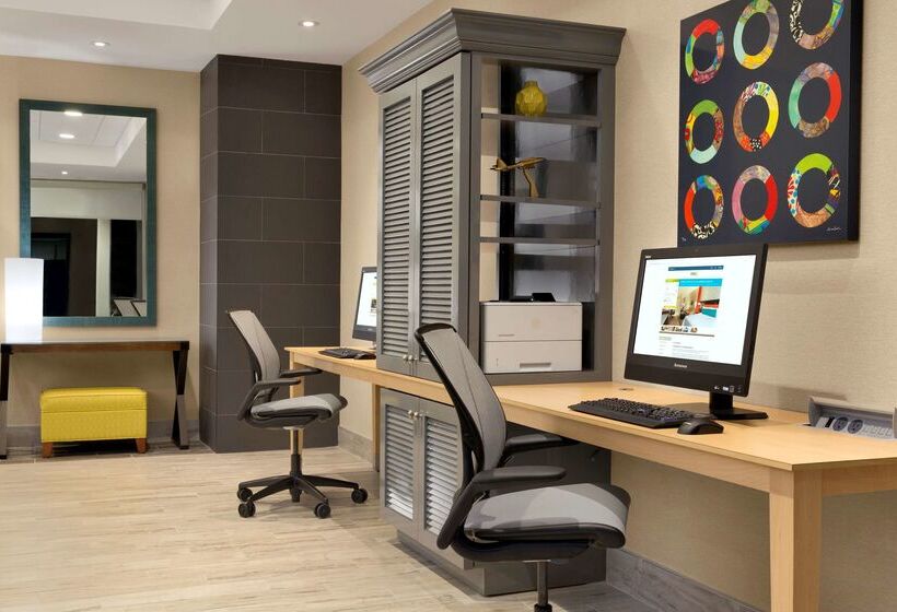 ホテル Home2 Suites By Hilton Hasbrouck Heights