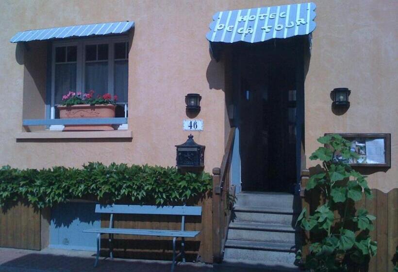 בית מלון כפרי Hôtel De La Tour