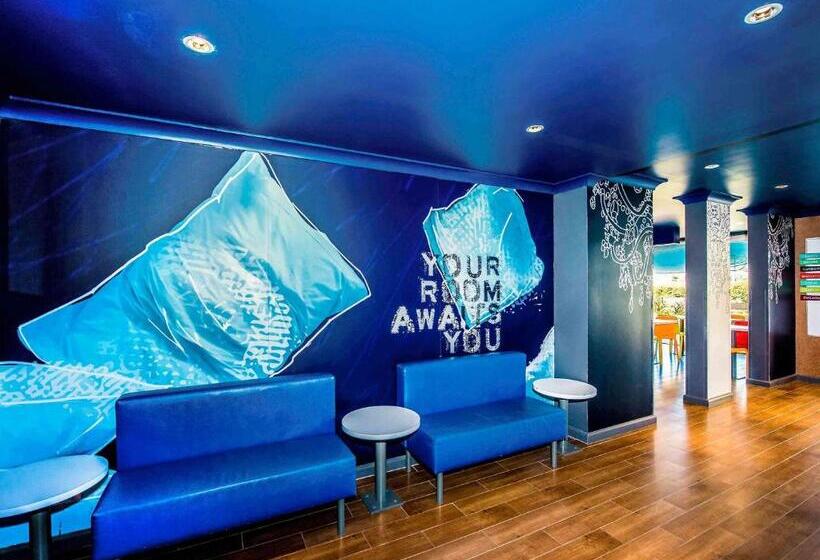 هتل Ibis Budget Brisbane Airport