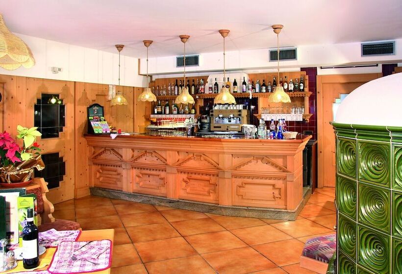 هتل Villetta Maria Cottage