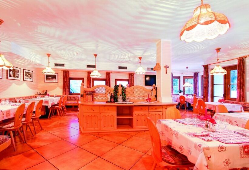 هتل Villetta Maria Cottage