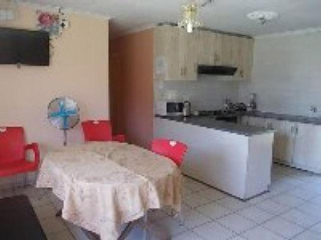 Пансион All Are Welcome Guest House