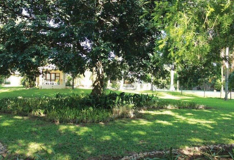 Пансион The Guest House Pongola
