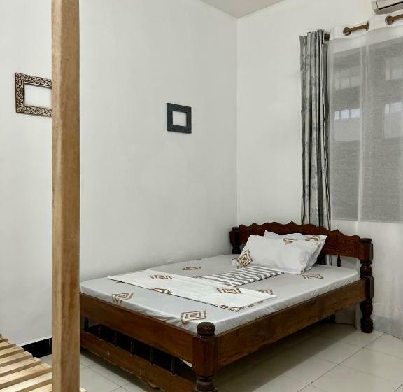 هاستل Serene Abodes