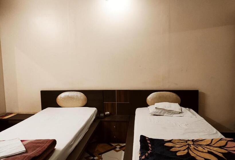 فندق Bhagwani Palace