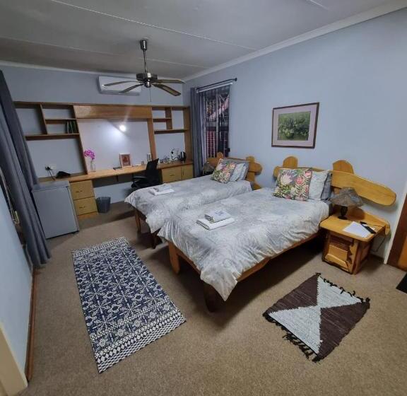 مبيت وإفطار Emani Guest House