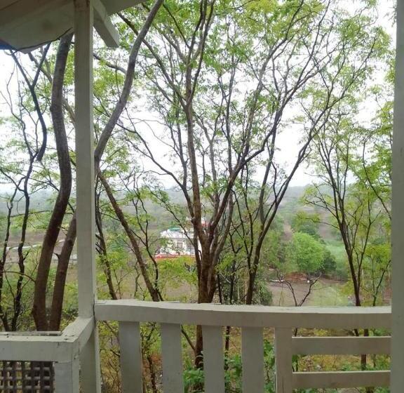 Roccia Hill Resort