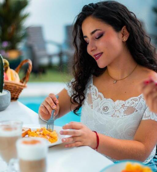 پانسیون The View Hostel & Lounge