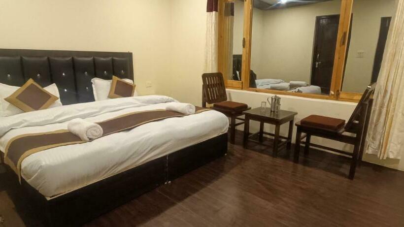 پانسیون Zlatan Guest House