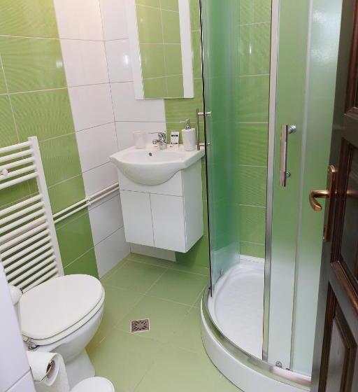 تختخواب و صبحانه Casa Iager   Vama Buzaului