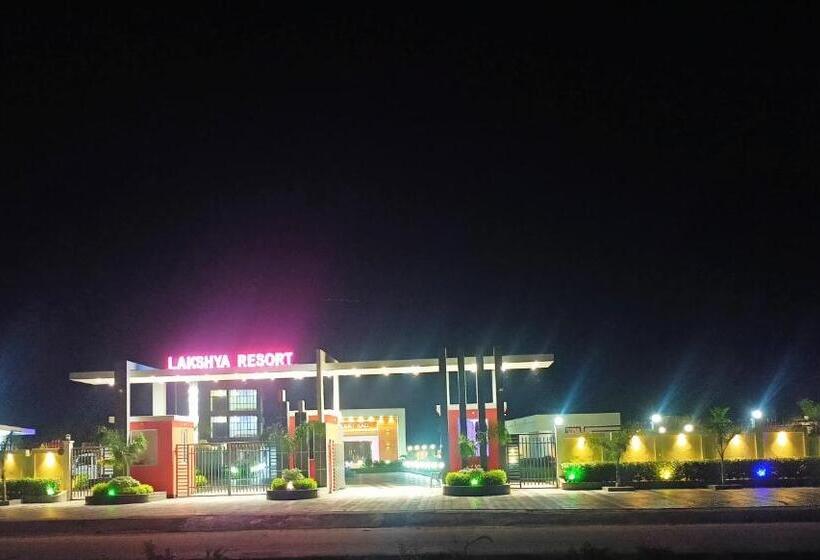 ホテル Lakshya Resort