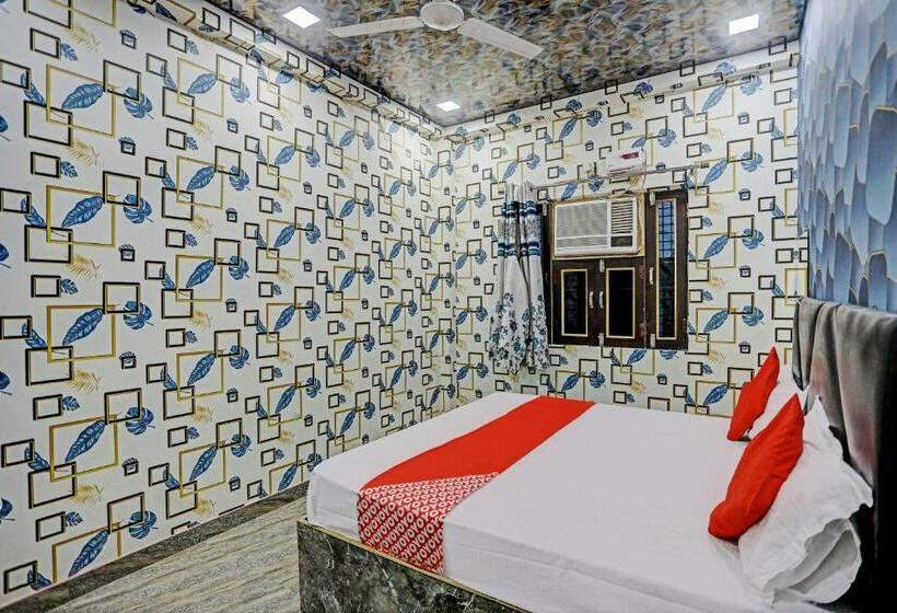 Oyo Flagship Hotel New Jagrani Palace