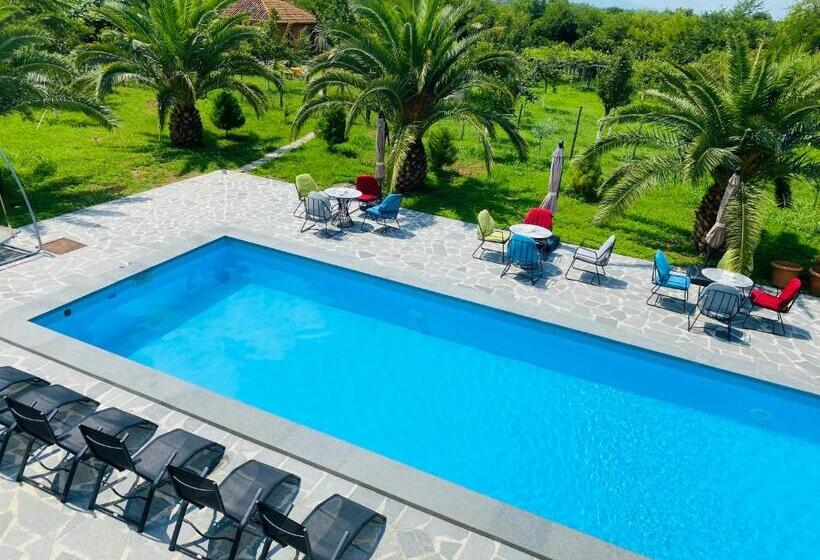 پانسیون Eco Village Tskaltubo