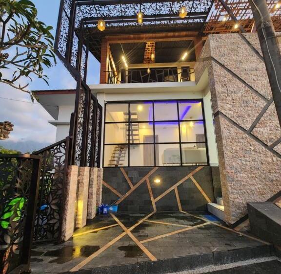 민박 Taman Dari Villa