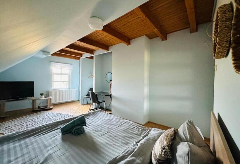 פנסיון Greenery Home