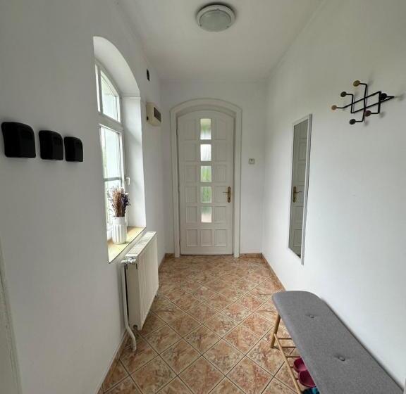 פנסיון Greenery Home