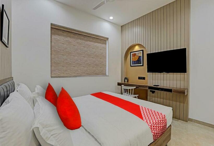 Fabhotel Rama Inn