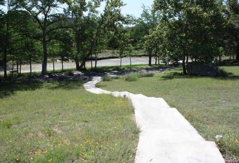 펜션 Water S Edge Guesthouse Bandera