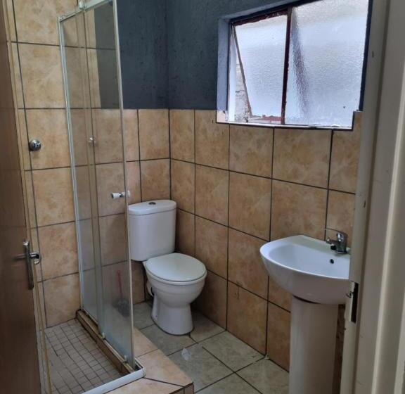 민박 Losdudla Guest House Kanyamazane