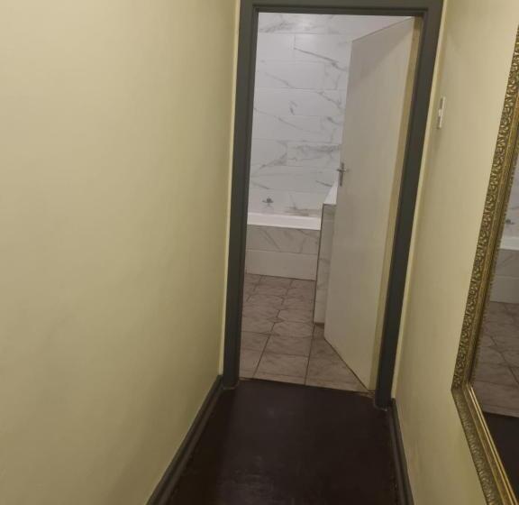 Bed and Breakfast Margate Home Feeling Guesthouse House