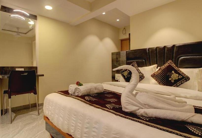 בית מלון כפרי Sapphire Inn