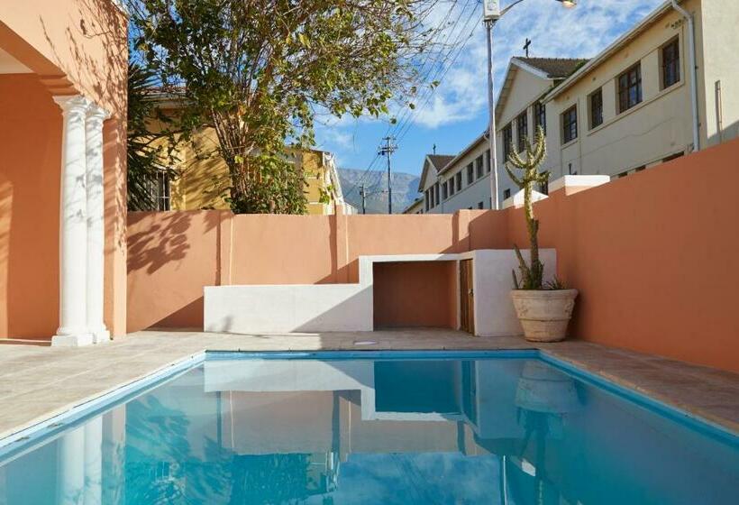 بنسيون City Club Guesthouse