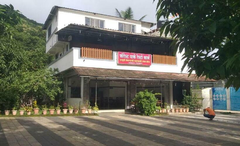 Курорт Forest Park Resto Farm Pune