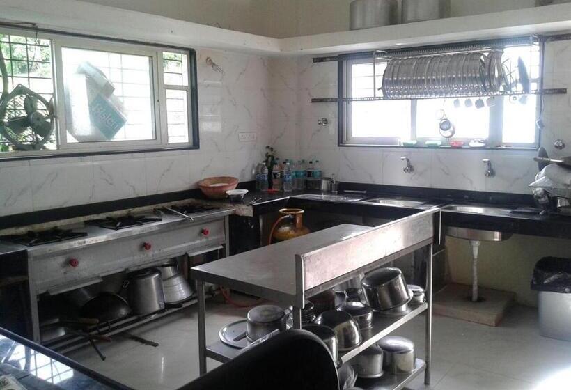 Курорт Forest Park Resto Farm Pune