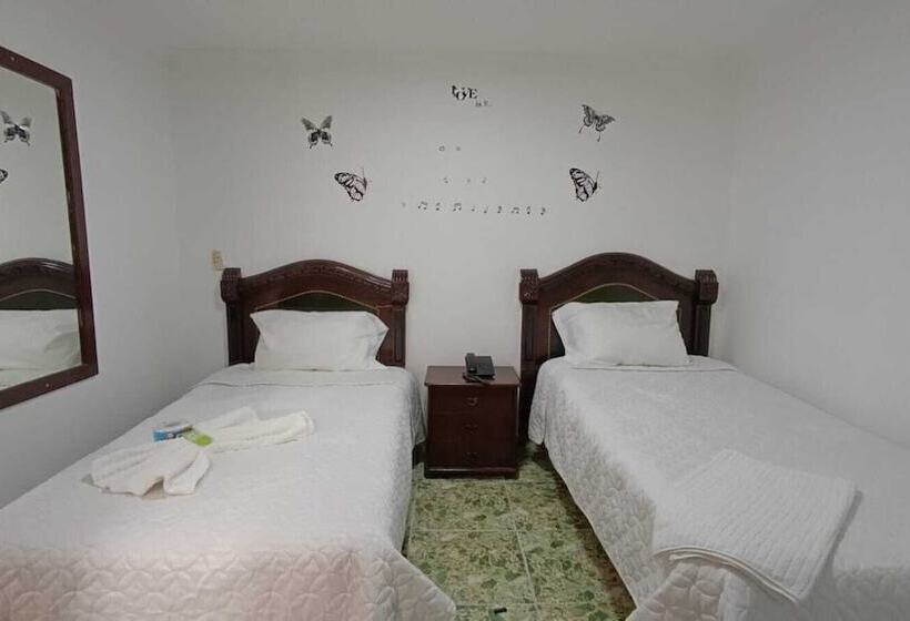 هتل Nuevo Horizonte E.m.j