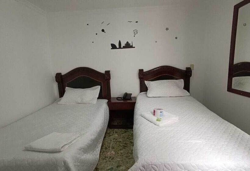 هتل Nuevo Horizonte E.m.j