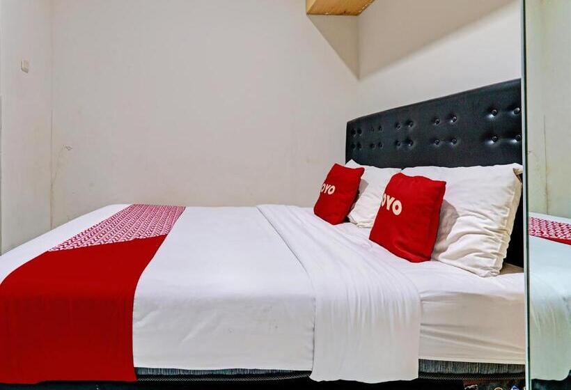 فندق Oyo 92772 Losmen Diah Syariah