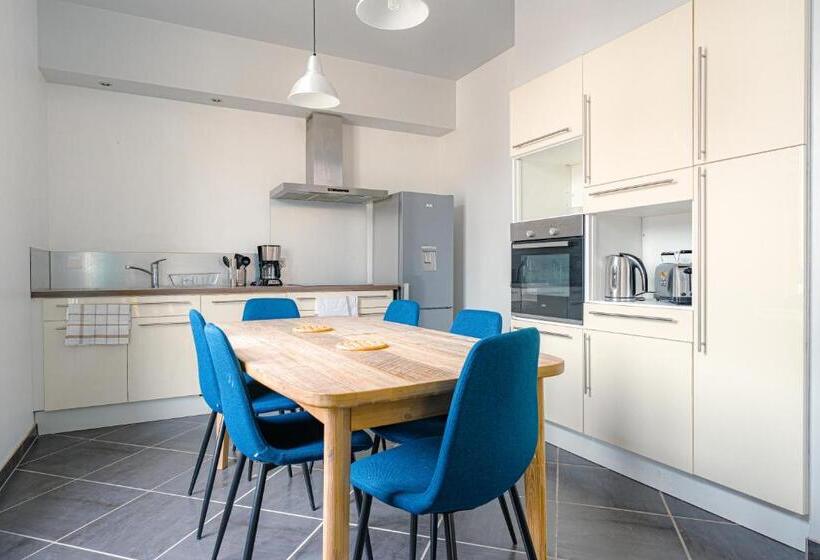پانسیون Coeur De Ville #h3   Wifi Et Netflix   Lave Linge   Logement Partagé   Chambre Privée