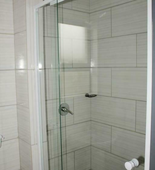 פנסיון Emperor Lodge And Tours