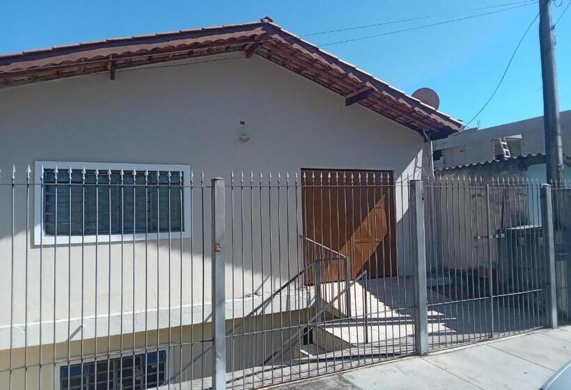 פנסיון Pousada Alvinópolis