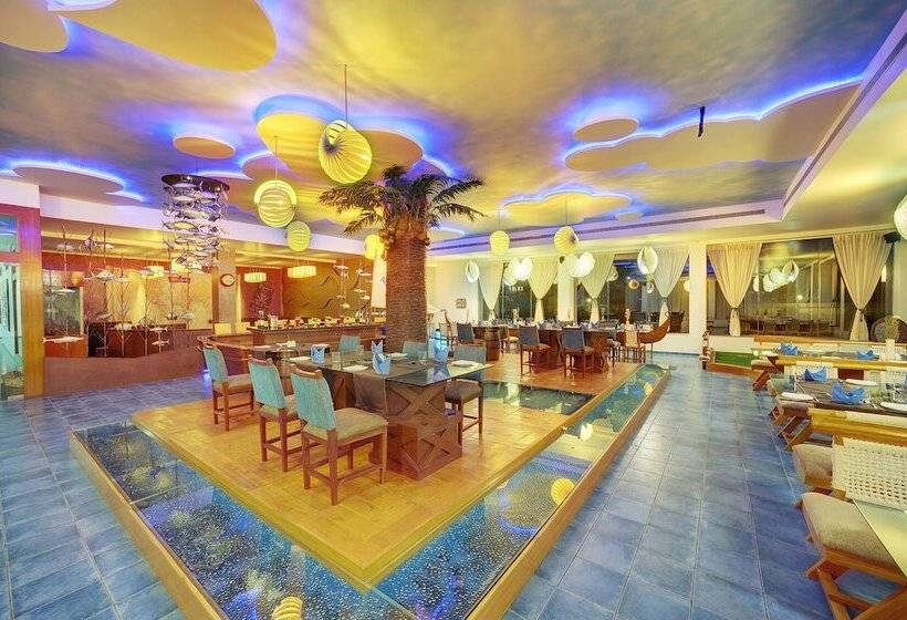 Отель Aarohi Starz Club