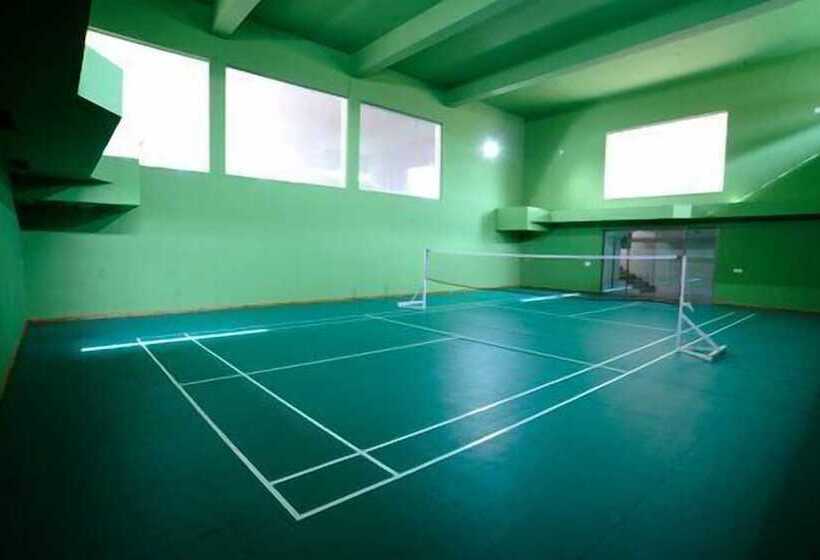 Отель Aarohi Starz Club