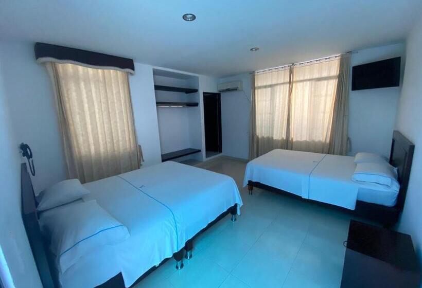 هتل Torres Del Llano