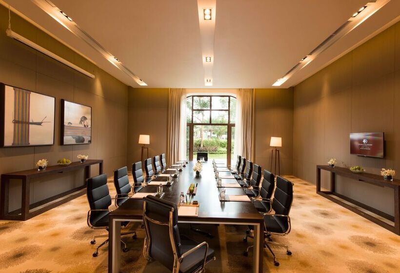 בית מלון כפרי Doubletree Resort By Hilton Hainan Chengmai