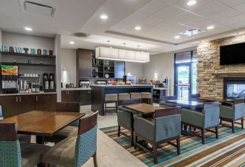 هتل Hawthorn Suites By Wyndham Wheeling At The Highlands