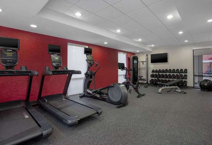 בית מלון כפרי Home2 Suites By Hilton Gainesville Medical Center