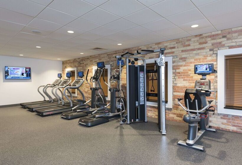 هتل Homewood Suites By Hilton Grand Rapids Downtown