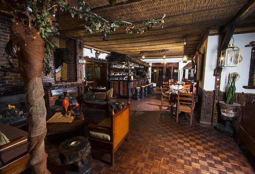 هتل Hosteria Rumipamba De Las Rosas